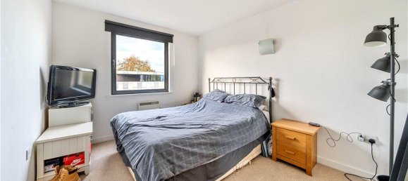 2 bedrooms Apartment in London, United Kingdom No. 7749 9