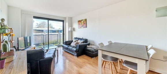 2 bedrooms Apartment in London, United Kingdom No. 7749 4