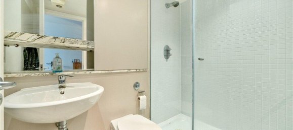 2 bedrooms Apartment in London, United Kingdom No. 7749 14