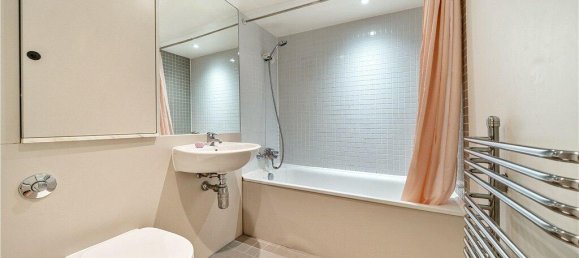 2 bedrooms Apartment in London, United Kingdom No. 7749 10