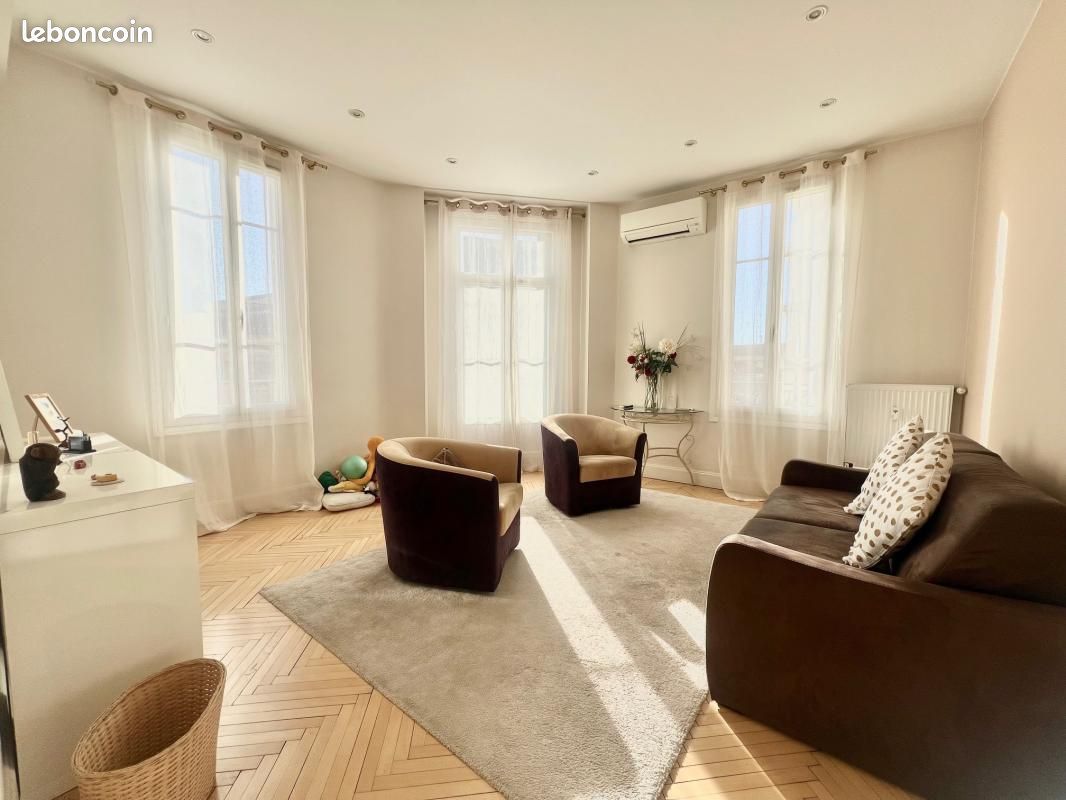 2 غرف نوم شقة في Toulon, France رقم 195180