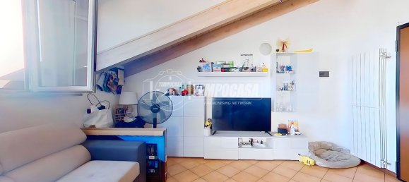 2 rooms Apartment in Seregno, Italy No. 277824 4