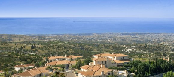 5 bedrooms Villa in Tsada, Cyprus No. 30779 2