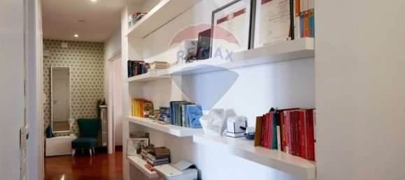 4 bedrooms Apartment in Bari, Italy No. 335114 13