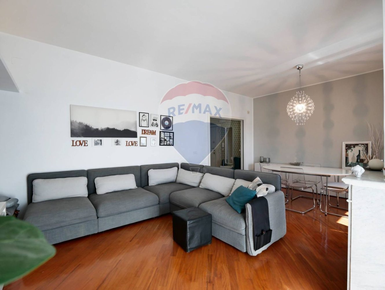 4 bedrooms Apartment in Bari, Italy No. 335114