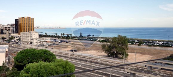 4 bedrooms Apartment in Bari, Italy No. 335114 17