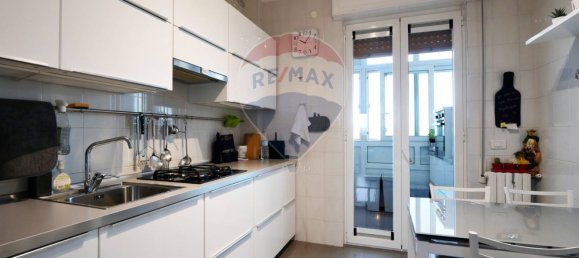 4 bedrooms Apartment in Bari, Italy No. 335114 7