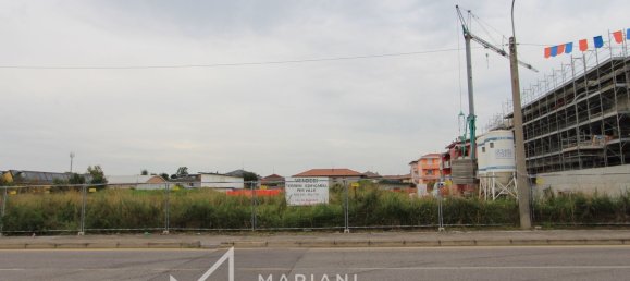  قطعة أرض في Dairago, Italy رقم 381432 11