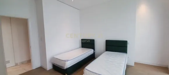 3 bedrooms Apartment in Limassol, Cyprus No. 5500 11