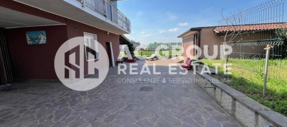 Villa de 4 divisões em Ceriano Laghetto, Italy N.º 132265 2