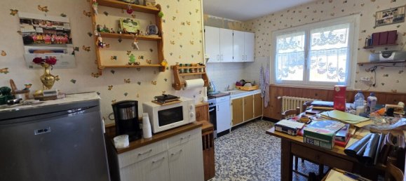 Дом с 3 спальнями в Сен-Жерве-д'Овернь, Франция № 200368 4