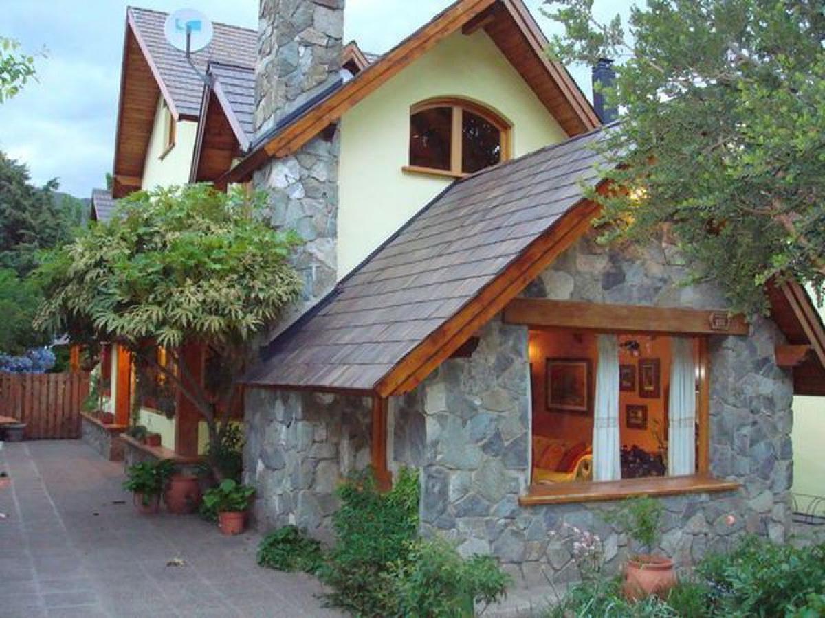 4 bedrooms House in Neuquen, Argentina No. 2952