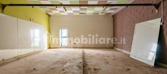 5-salle Entrepôt à Ovada, Italy No. 69730 22