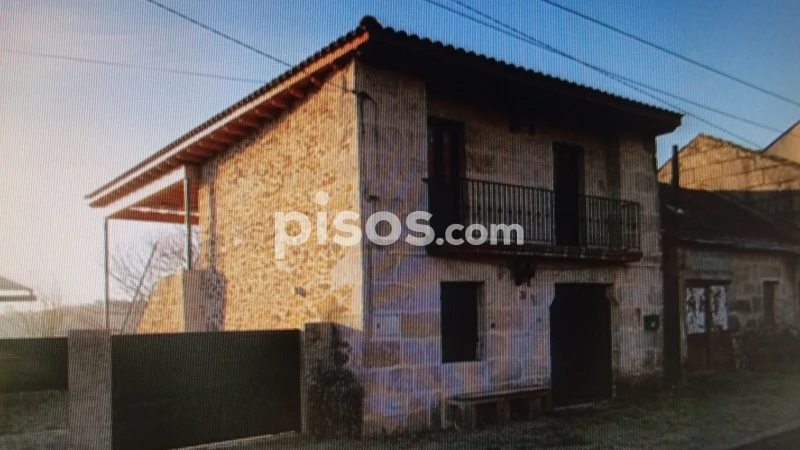 4 bedrooms House in Ourense, Spain No. 182660