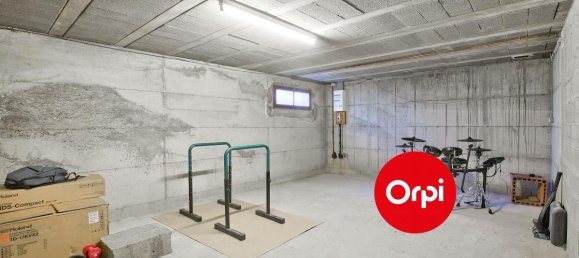 4 bedrooms House in Rhone, France No. 288375 11