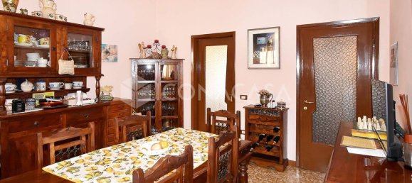 Apartamento de 4 dormitorios en Busto Garolfo, Italy No. 378974 8