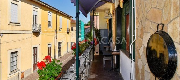 Apartamento de 4 dormitorios en Busto Garolfo, Italy No. 378974 10