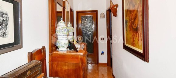 Apartamento de 4 dormitorios en Busto Garolfo, Italy No. 378974 14