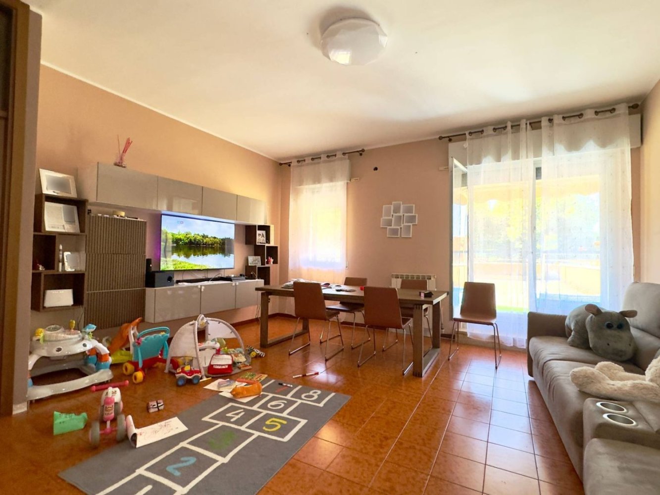 4 bedrooms Apartment in Burago di Molgora, Italy No. 364351
