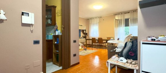 4 bedrooms Apartment in Burago di Molgora, Italy No. 364351 4