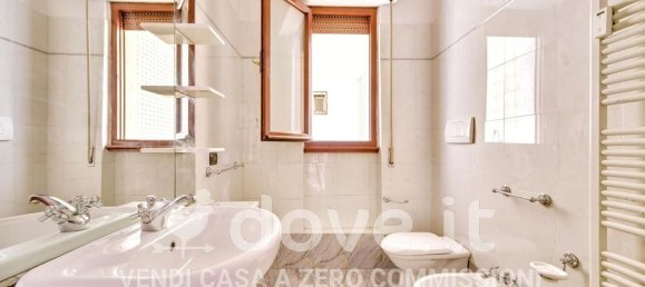 4غرفة شقة في Prato, Italy رقم 268556 32