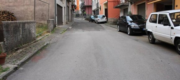 Квартира с 3 комнатами в Латронико, Италия № 72871 15