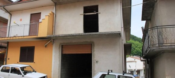 Квартира с 3 комнатами в Латронико, Италия № 72871 13