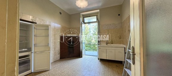3 rooms Apartment in Turin, Italy No. 305154 15