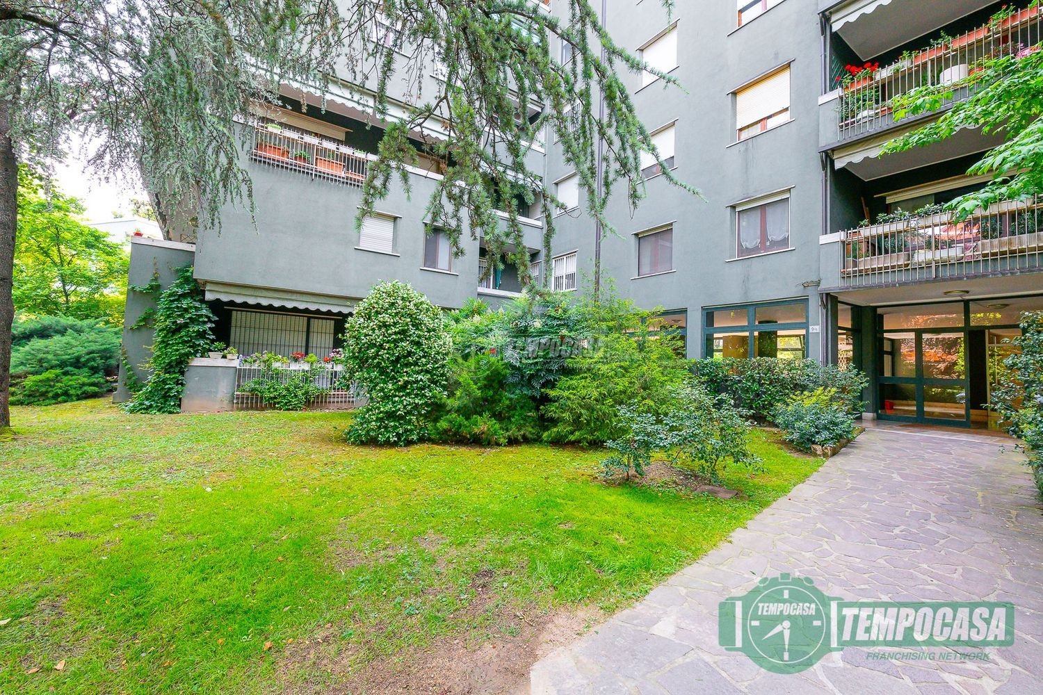 4 bedrooms Apartment in Peschiera Borromeo, Italy No. 364211