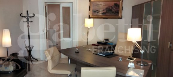 2 bedrooms Apartment in Taranto, Italy No. 118786 12
