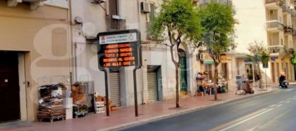 2 bedrooms Apartment in Taranto, Italy No. 118786 2