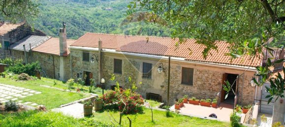 8 rooms House in Noli, Italy No. 192091 2