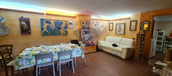 8 rooms House in Noli, Italy No. 192091 11