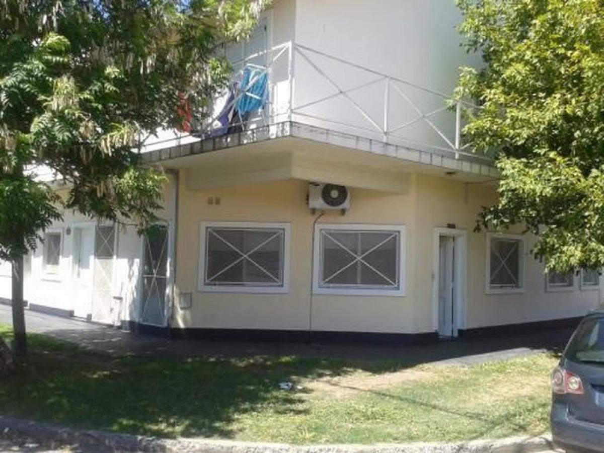 Studio in Tres de Febrero, Argentina No. 16441