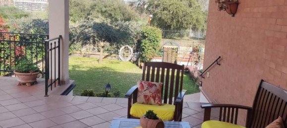 4 bedrooms Villa in Rome, Italy No. 60976 3