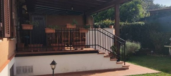 4 bedrooms Villa in Rome, Italy No. 60976 7