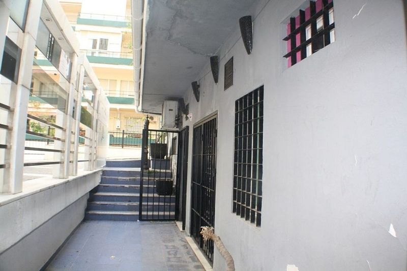 Gewerbliche Immobilie in Marbella, Spain, Nr. 227888