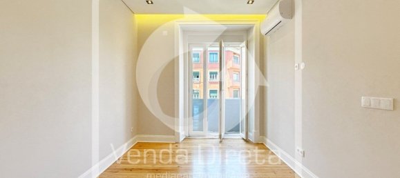 3 bedrooms Apartment in Lisbon, Portugal No. 209142 18