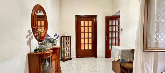 Apartamento de 2 dormitorios en Portici, Italy No. 78324 4