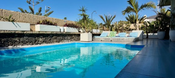 4 bedrooms Villa in Adeje, Spain No. 126320 4