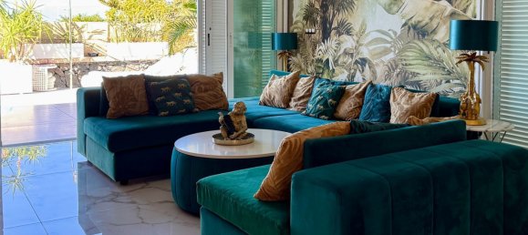 4 bedrooms Villa in Adeje, Spain No. 126320 9