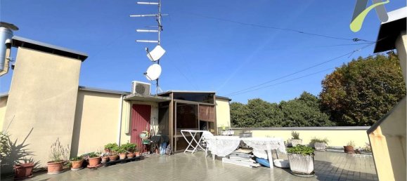 7-Zimmer Wohnung in Mirano, Italy, Nr. 75942 2