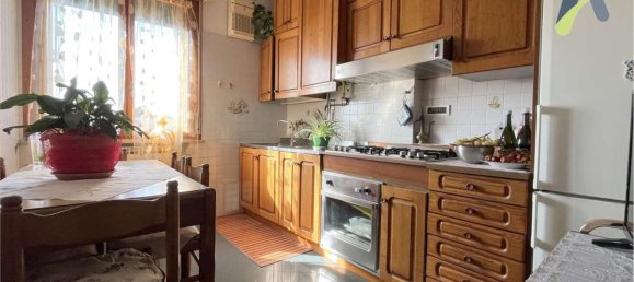 7-Zimmer Wohnung in Mirano, Italy, Nr. 75942 6
