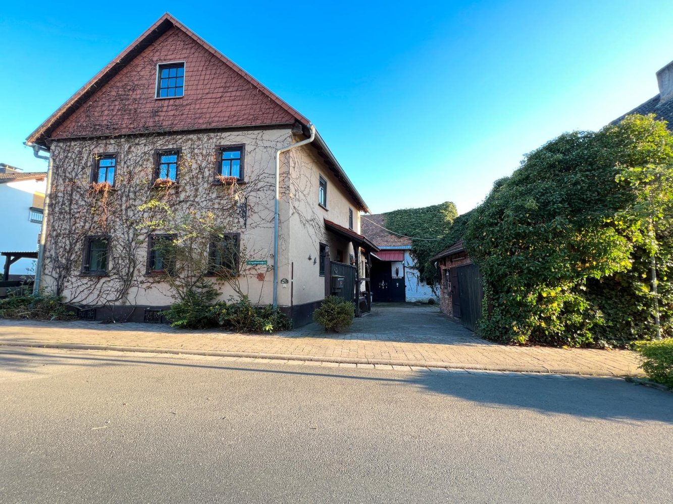 5 rooms Farm in Hochtaunuskreis, Germany No. 67857
