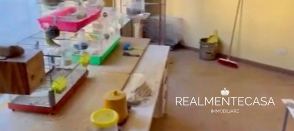 2 rooms Commercial property in Vigevano, Italy No. 91812 3