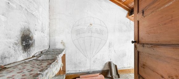 338m² Building in Guimaraes, Portugal No. 36725 23