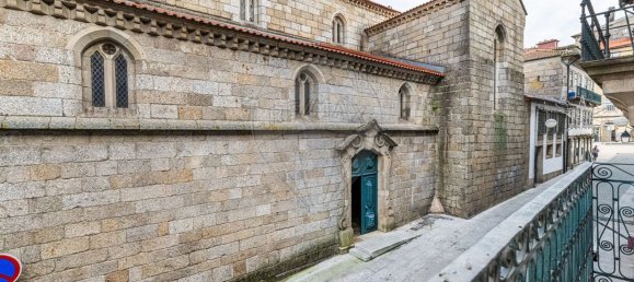 338m² Building in Guimaraes, Portugal No. 36725 39