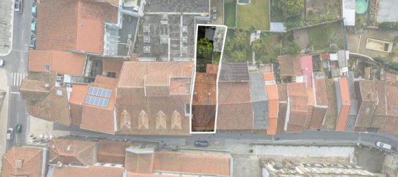 338m² Building in Guimaraes, Portugal No. 36725 35