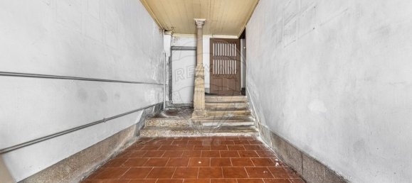 338m² Building in Guimaraes, Portugal No. 36725 15