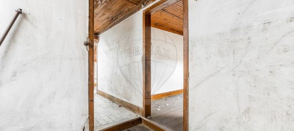 338m² Building in Guimaraes, Portugal No. 36725 21